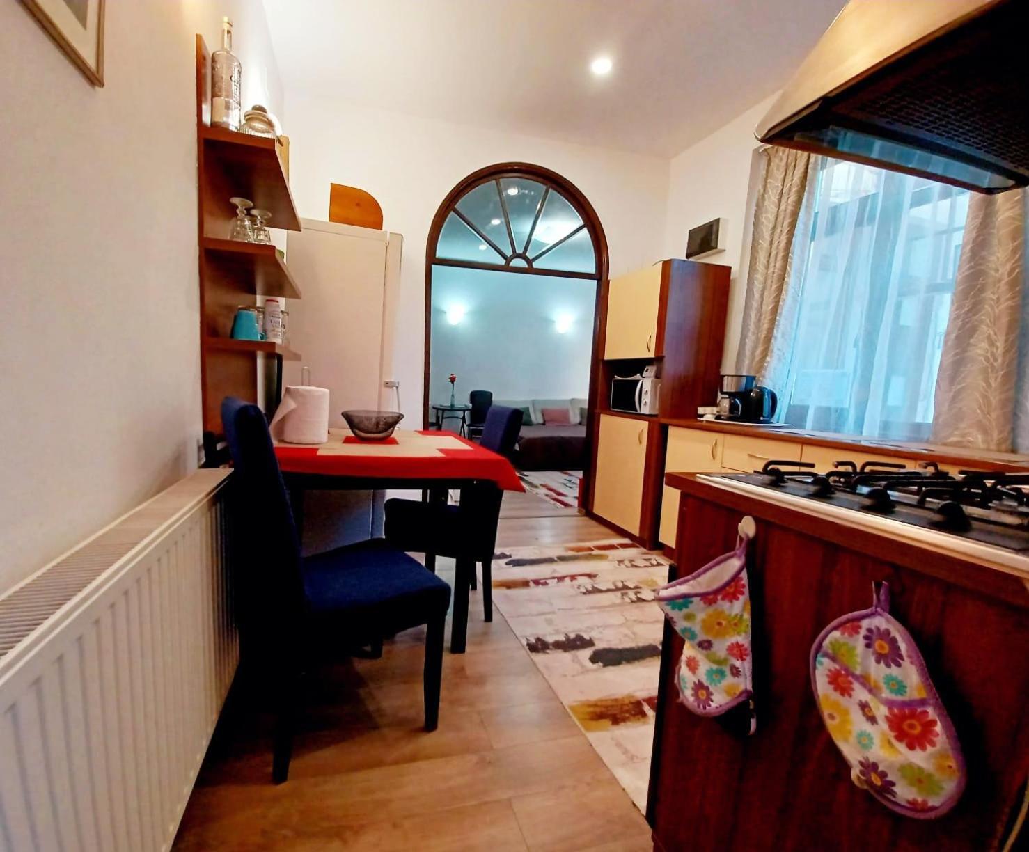 Lovely Central Apartment 브라쇼브 외부 사진